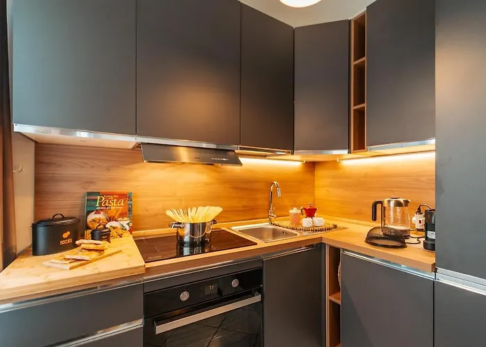 Apartment In The Center Of With Parking