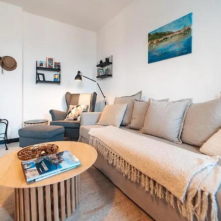 In The Center Of With Parking Appartement Cernobbio