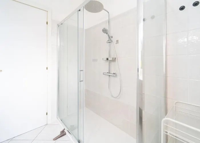 In The Center Of With Parking 切尔诺比奥