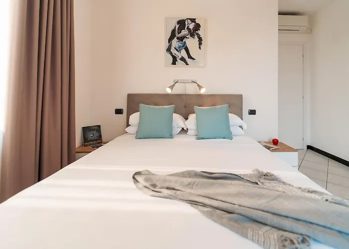 In The Center Of With Parking *